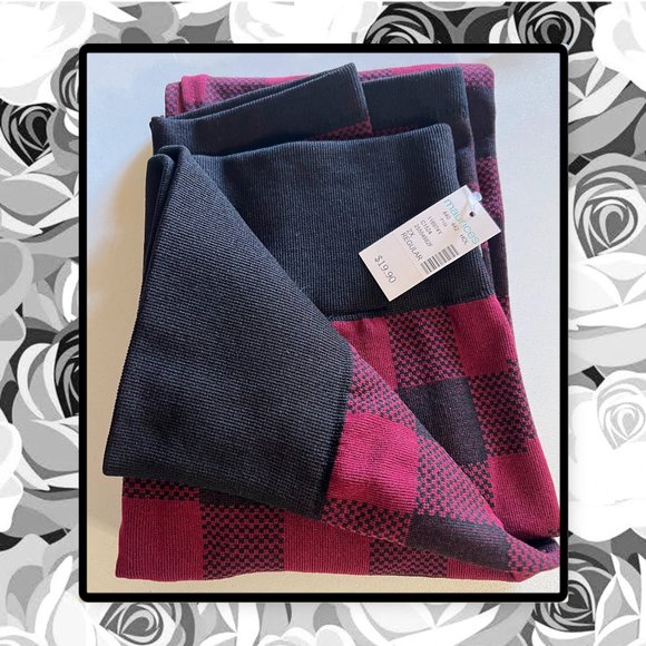 Maurices Plus Size Buffalo Plaid Fleece Leggings 2X - Picture 5 of 8